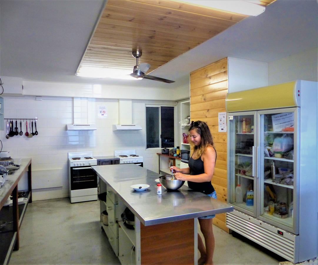 Foreign Exchange Accommodation-Beachside Townsville Exteriér fotografie