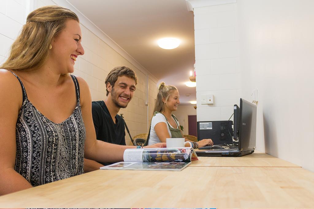Foreign Exchange Accommodation-Beachside Townsville Exteriér fotografie